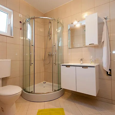 Maric Apartment *