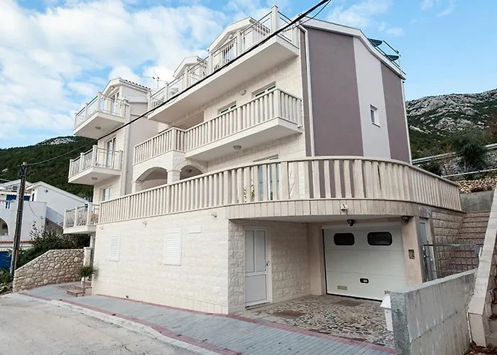 Maric Διαμέρισμα *